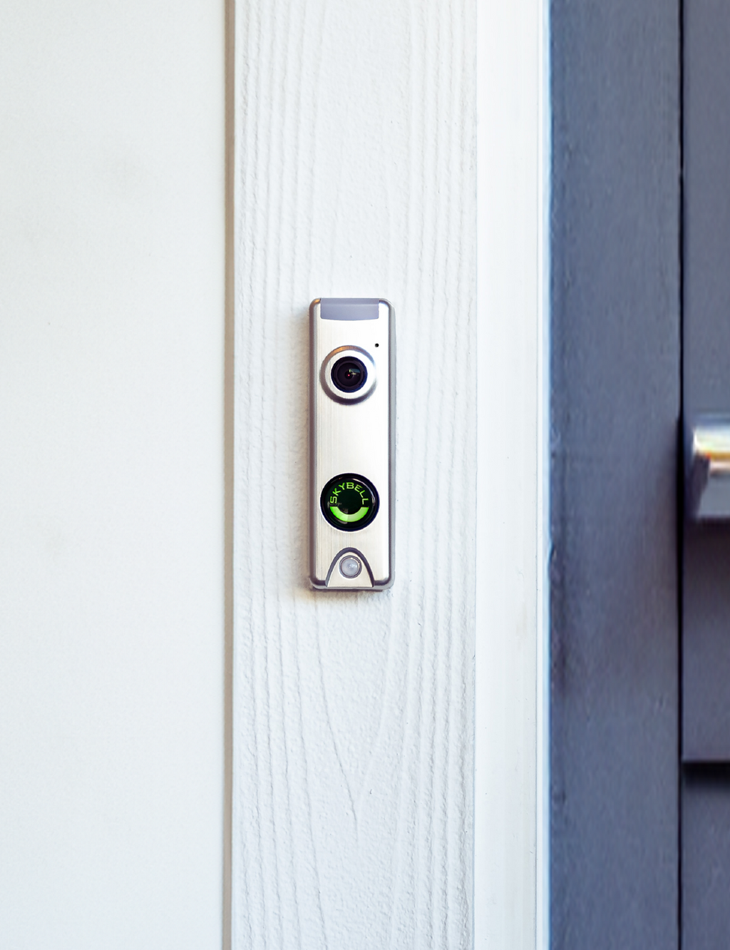 Fashion ring doorbell on trim